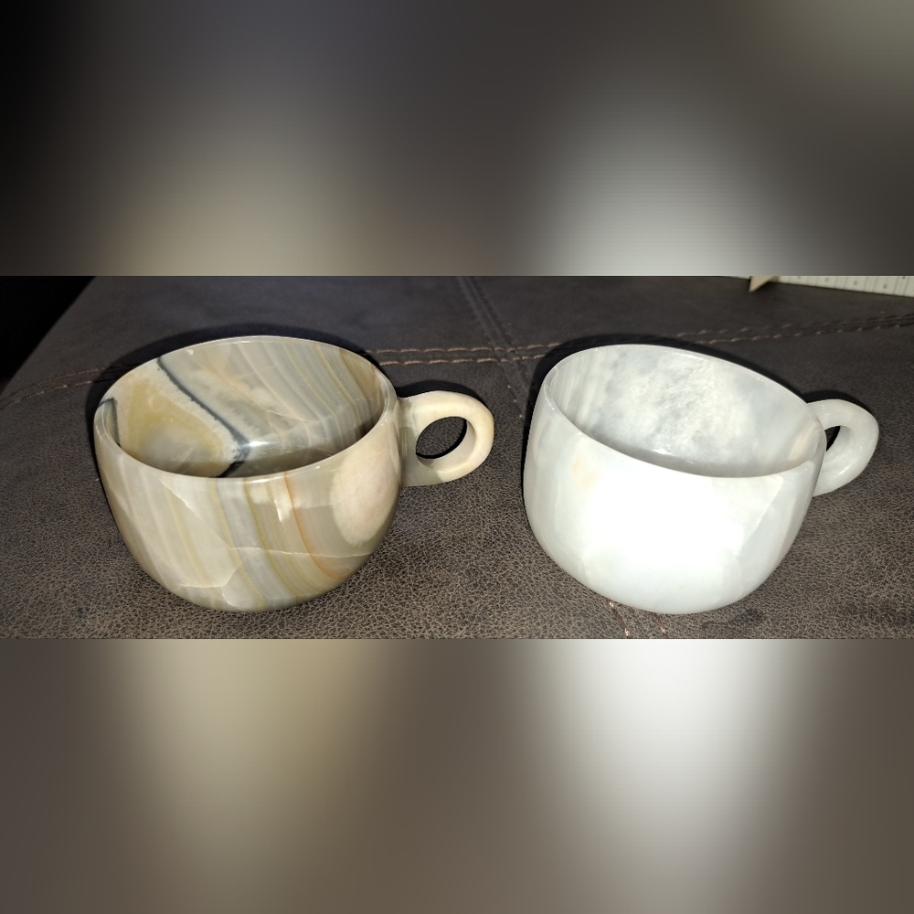 Rare VTG 2-Hand Crafted/Carved White & Caramel Banded Onyx Stone Tea Cup